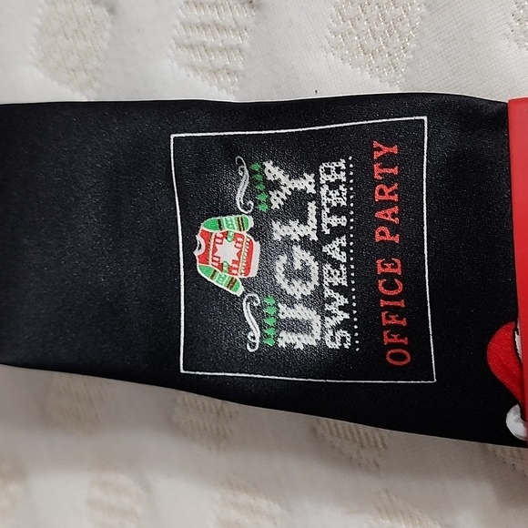 Holiday traditions ugly Christmas tie nwt - Picture 2 of 4